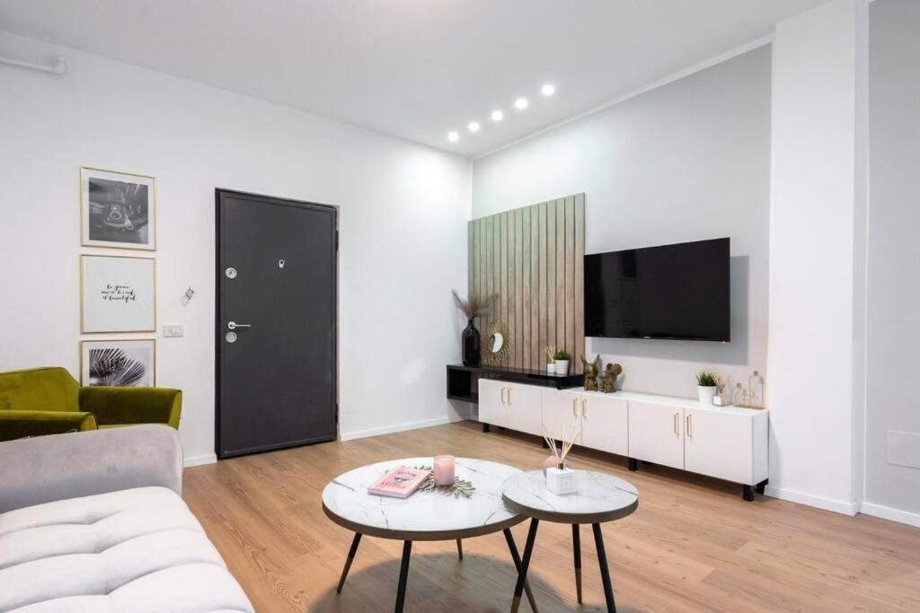 Old Town Bucharest Apartment Poiana 7 Esterno foto